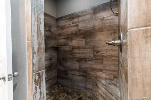 645 Cambridge, New Braunfels, TX 78132