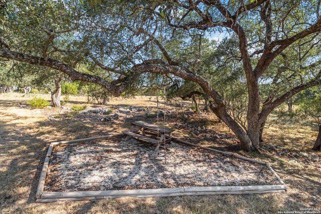 645 Cambridge, New Braunfels, TX 78132