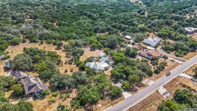 645 Cambridge, New Braunfels, TX 78132