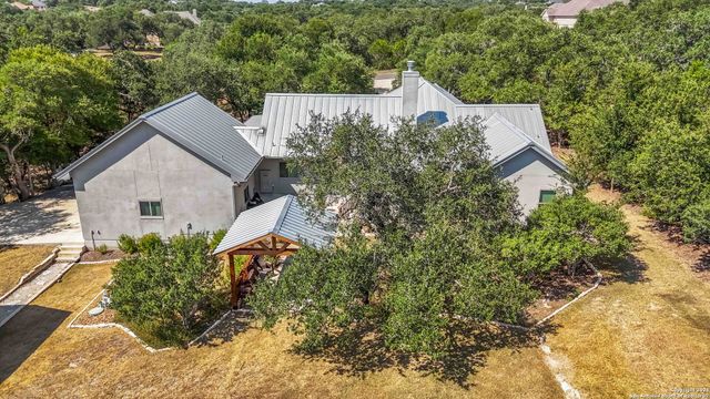 645 Cambridge, New Braunfels, TX 78132