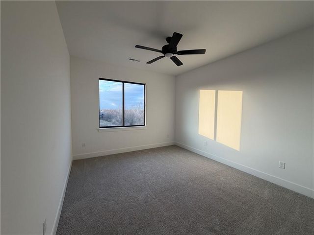 22146 W 116th Terrace, Olathe, KS 66061