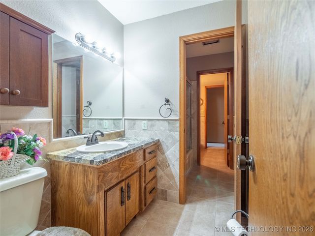 2909 N Hickory, Mcalester, OK 74501