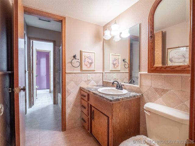 2909 N Hickory, Mcalester, OK 74501