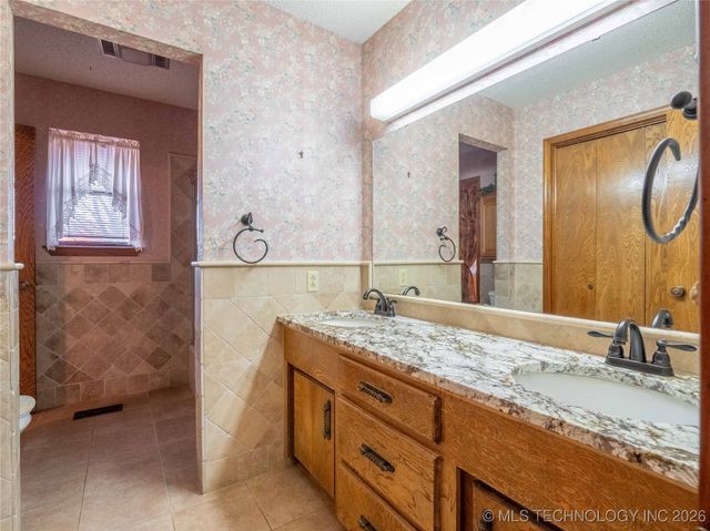 2909 N Hickory, Mcalester, OK 74501