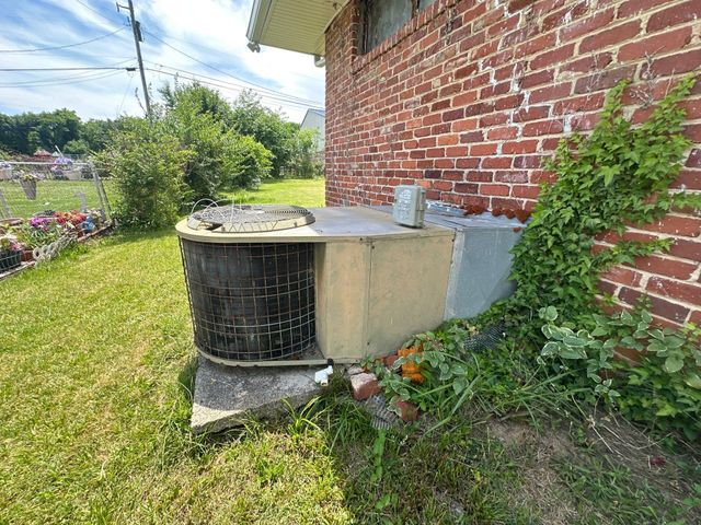 1124 Collins Circle, Chattanooga, TN 37411