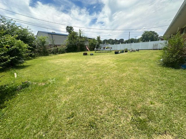 1124 Collins Circle, Chattanooga, TN 37411