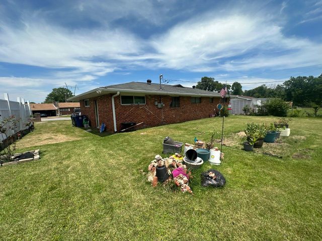 1124 Collins Circle, Chattanooga, TN 37411