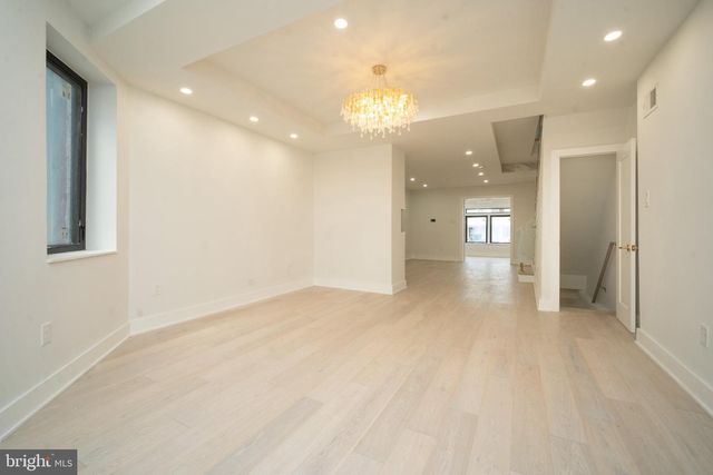 5018 SPRINGFIELD AVE, Philadelphia, PA 19143