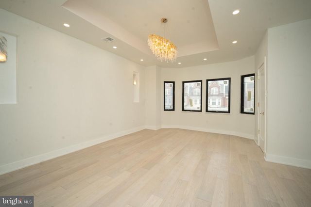 5018 SPRINGFIELD AVE, Philadelphia, PA 19143