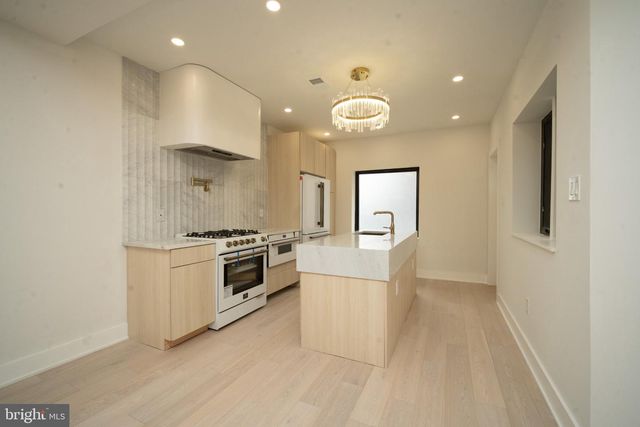 5018 SPRINGFIELD AVE, Philadelphia, PA 19143