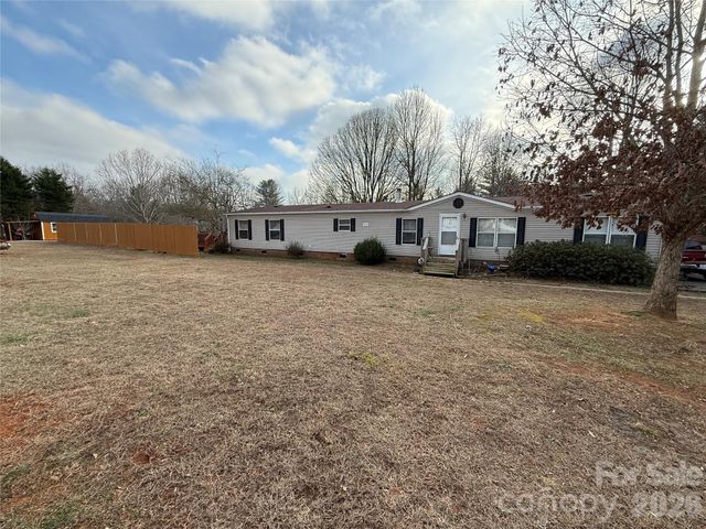 2423 Stones Throw Court, Lenoir, NC 28645