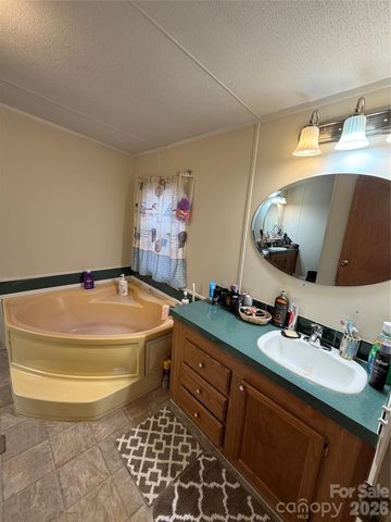 2423 Stones Throw Court, Lenoir, NC 28645