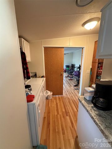 2423 Stones Throw Court, Lenoir, NC 28645