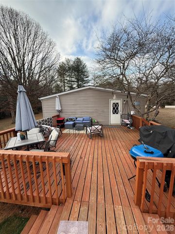 2423 Stones Throw Court, Lenoir, NC 28645