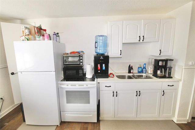 608 DUNDEE ROAD, Dundee, FL 33838