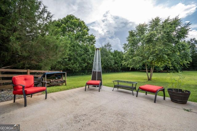 1090 Ruby Way, Bogart, GA 30622