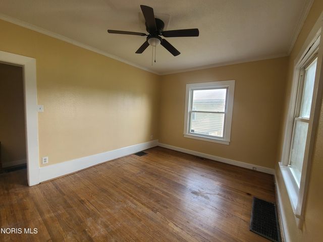 4303 Walker Avenue, Walker, Toledo, OH 43612