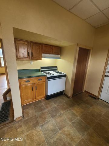 4303 Walker Avenue, Walker, Toledo, OH 43612