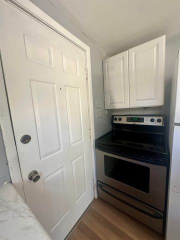 1415 W Irving, Wichita, KS 67213