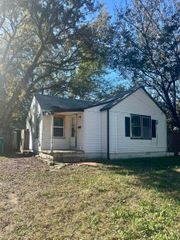 1415 W Irving, Wichita, KS 67213