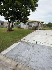 817 29TH STREET E, Bradenton, FL 34208