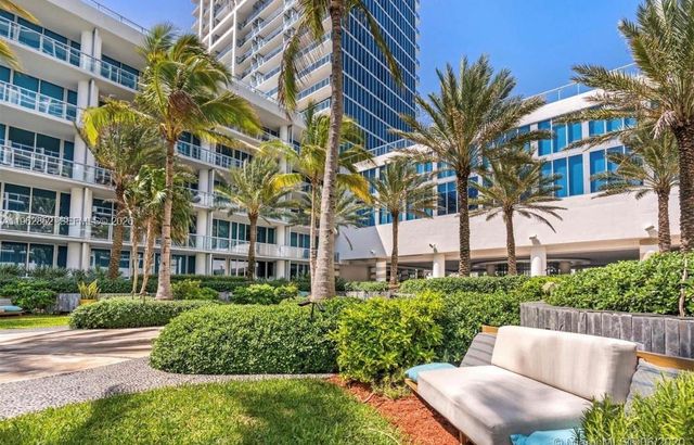 6801 Collins Ave 1415-, Miami Beach, FL 33141