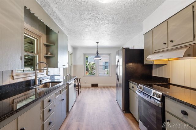 47 N Wright Avenue, Fairborn, OH 45324