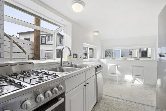 170 Diana 29, Encinitas, CA 92024