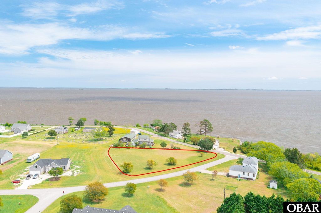 Image 2 of property listing at 100 Gull Rock View Lot 1, Coinjock, NC 27923