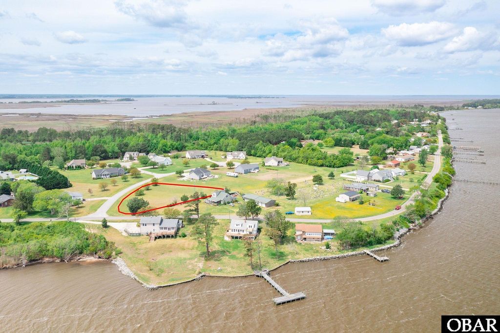 Image 11 of property listing at 100 Gull Rock View Lot 1, Coinjock, NC 27923