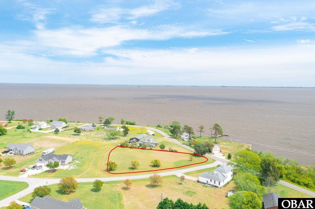 Image 15 of property listing at 100 Gull Rock View Lot 1, Coinjock, NC 27923