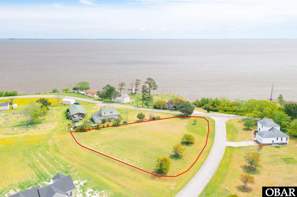 Image 5 of property listing at 100 Gull Rock View Lot 1, Coinjock, NC 27923