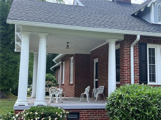 409 Brown Avenue, Belton, SC 29627