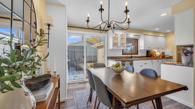 1743 Knoll Crest DRIVE, Sheboygan, WI 53081