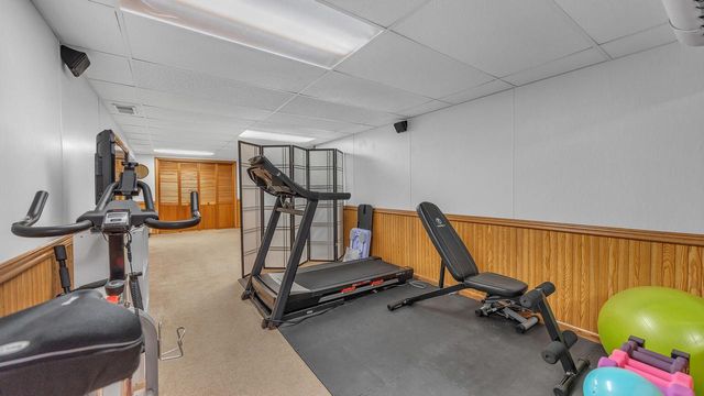 1743 Knoll Crest DRIVE, Sheboygan, WI 53081