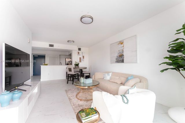 1850 Monroe Street 306, Hollywood, FL 33020