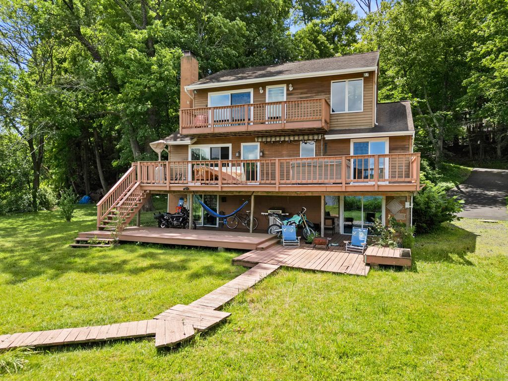 7 Rita Road, Ridgefield, CT 06877