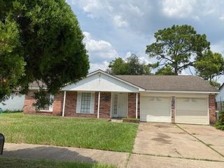 11610 Pine Knoll Drive, Houston, TX 77099