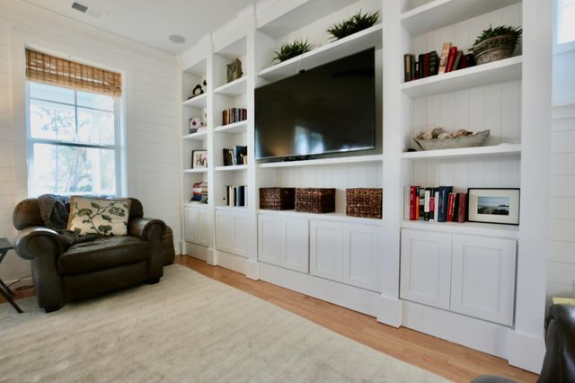 1466 Red Tide Road, Mount Pleasant, SC 29466