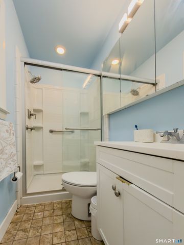 124 Wyndover Lane, Stamford, CT 06902