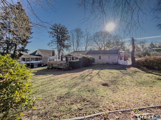 124 Wyndover Lane, Stamford, CT 06902