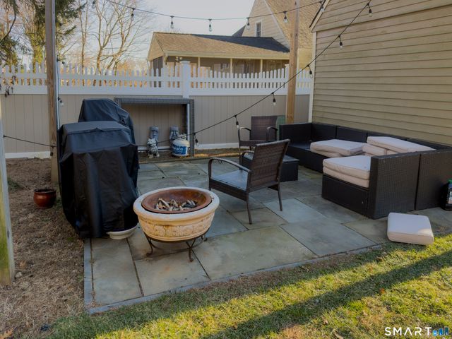 124 Wyndover Lane, Stamford, CT 06902