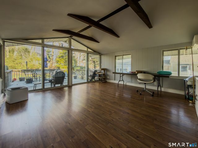 124 Wyndover Lane, Stamford, CT 06902