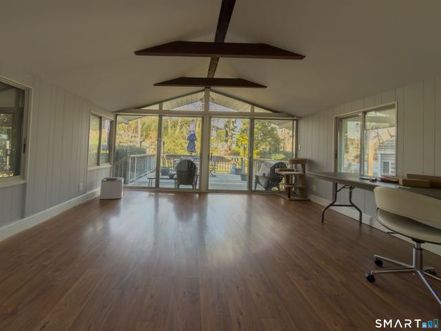 124 Wyndover Lane, Stamford, CT 06902