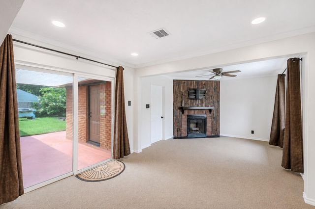 4701 W 43rd Street, Houston, TX 77092