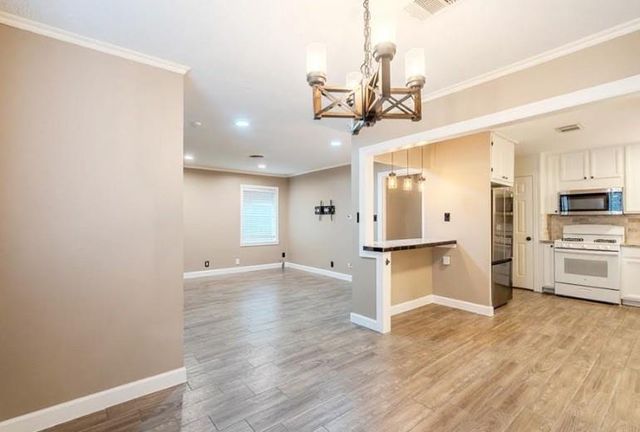 4701 W 43rd Street, Houston, TX 77092
