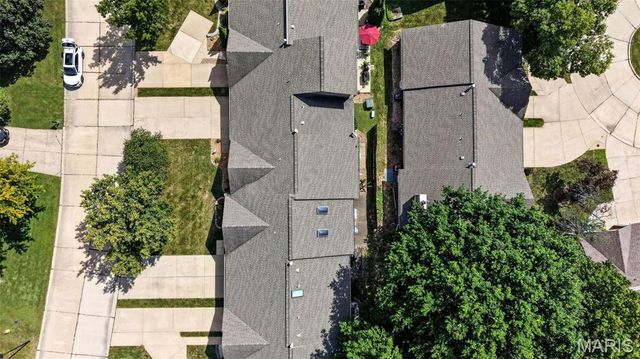 1359 Kyle Drive 14B, St Charles, MO 63304
