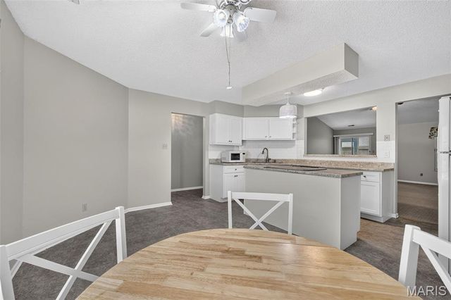 1359 Kyle Drive 14B, St Charles, MO 63304