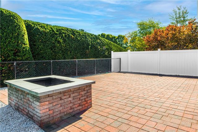 3 Moreland Street, Johnston, RI 02919