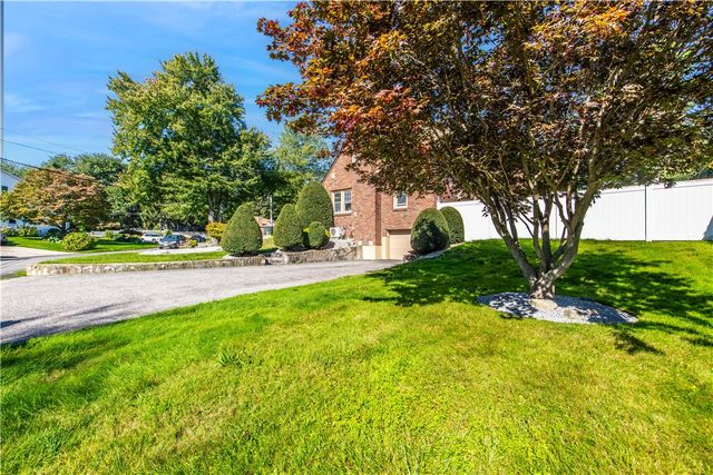 3 Moreland Street, Johnston, RI 02919